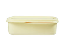 Load image into Gallery viewer, Tupperware Divided Divided Lunch Box - 550ml Yellow