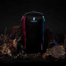 Load image into Gallery viewer, Cotopaxi Batac 16L Backpack - Del Dia Dark