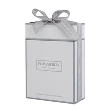 Load image into Gallery viewer, Flower Box Hallmark Diffuser 700ml - Magnolia &amp; Green Leaves