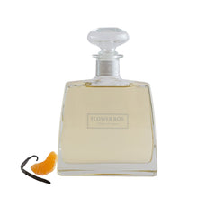 Load image into Gallery viewer, Flower Box Hallmark Diffuser 700ml - Mandarin &amp; Vanilla Bean