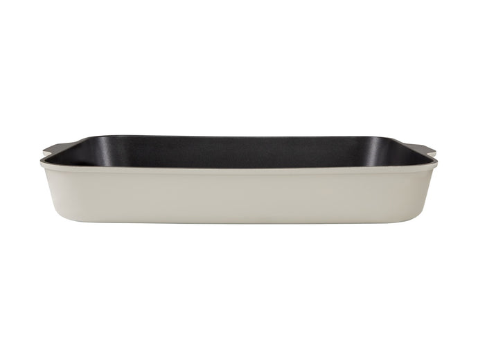 Maxwell & Williams Cast Lite Non-Stick Roaster - 38x28.4x5.5cm Ecru Gift Boxed
