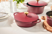 Load image into Gallery viewer, Maxwell &amp; Williams Cast Lite Non-Stick Casserole - 28cm/4L Gift Boxed - Cherry