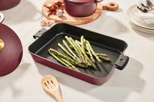 Load image into Gallery viewer, Maxwell &amp; Williams Cast Lite Non-Stick Roaster - 38x28.4x5.5cm Gift Boxed - Cherry