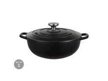 Load image into Gallery viewer, Maxwell &amp; Williams Cast Iron Round Casserole Black 26cm / 4L Gift Boxed