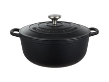 Load image into Gallery viewer, Maxwell &amp; Williams Cast Iron Round Casserole Black 28cm / 6.2L Gift Boxed