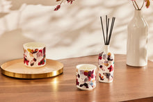 Load image into Gallery viewer, LA Prudence De Marchi - Magnolia Candle &amp; Mug Giftset 180g &amp; 350ML - Gift Boxed