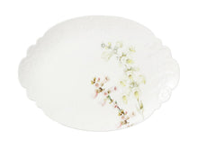 Load image into Gallery viewer, Maxwell &amp; Williams Royal Botanic Gardens Foxglove Scallop Oval Platter 37x27cm Gift Boxed