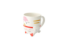 Load image into Gallery viewer, Tokyo Design Mug Mountain Mug 380ML Lucky Cat Pink Gift Boxed