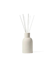 Load image into Gallery viewer, Endota Signature Blend Reed Diffuser Set
