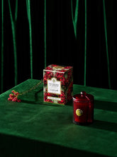 Load image into Gallery viewer, Wavertree &amp; London Candle 330g - Berry Merry Candle