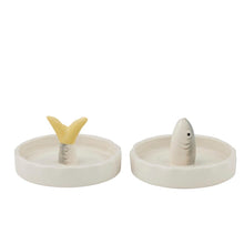 Load image into Gallery viewer, Coast to Coast Pesce Ceramic Dish 9x5cm - Assorted