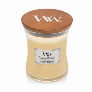 WoodWick Candle Medium 275g - Bakery Cupcake - ZOES Kitchen