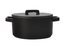 Load image into Gallery viewer, Maxwell &amp; Williams Epicurious Round Casserole 2.6l Black Gift Boxed - ZOES Kitchen